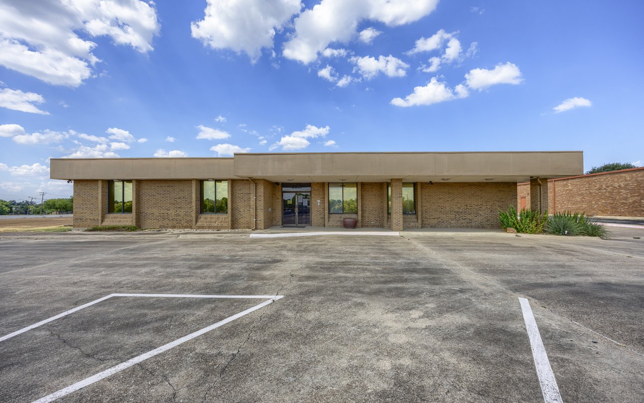 8001 E RL Thornton Fwy, Dallas, TX, 75228