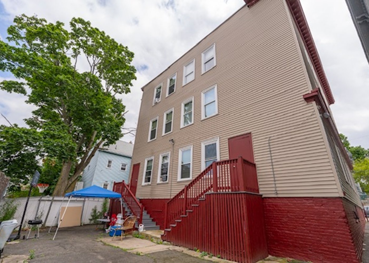 Exterior of 43 High Rock Street