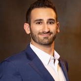 JR