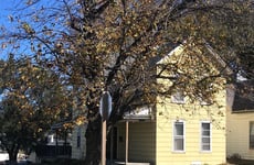 21922133