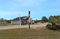 25724514