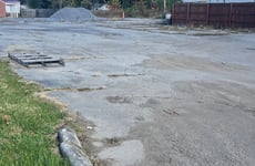 27867643