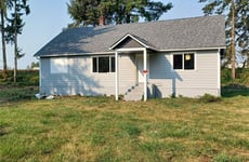 27991032