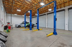 30879562