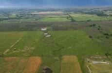 31595380