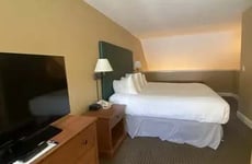 31766772