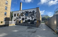 33543649