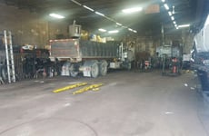 5492504
