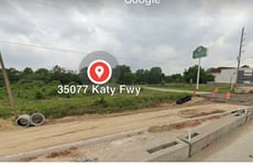 6661184