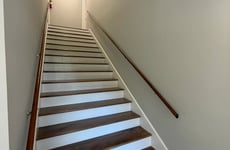 13736090