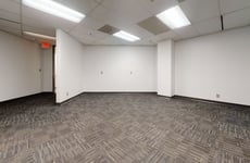 1050830
