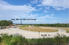 6136734