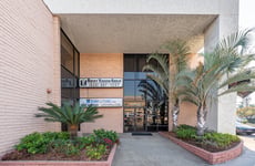 10896744