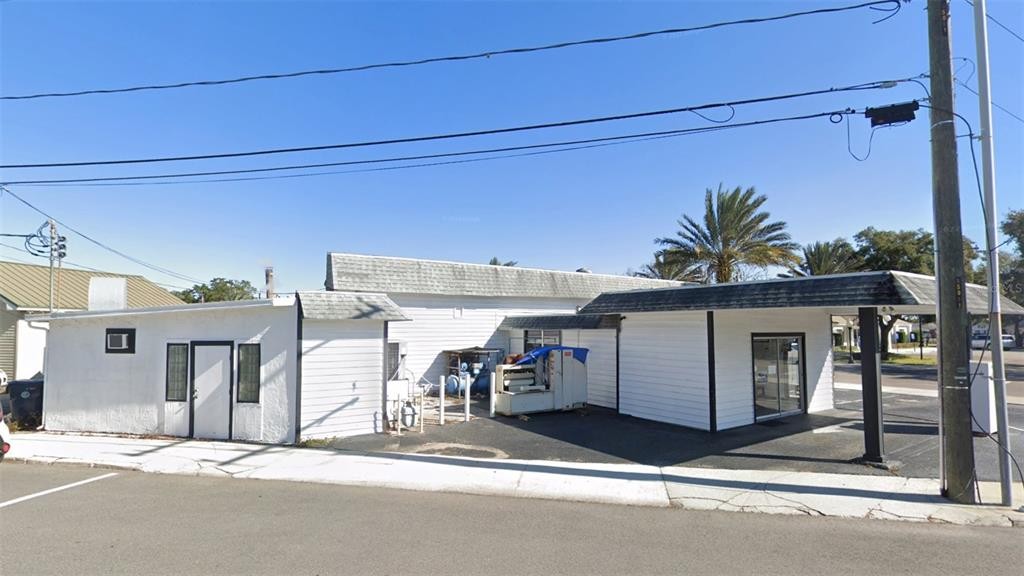 212 Main St, Auburndale, FL 33823