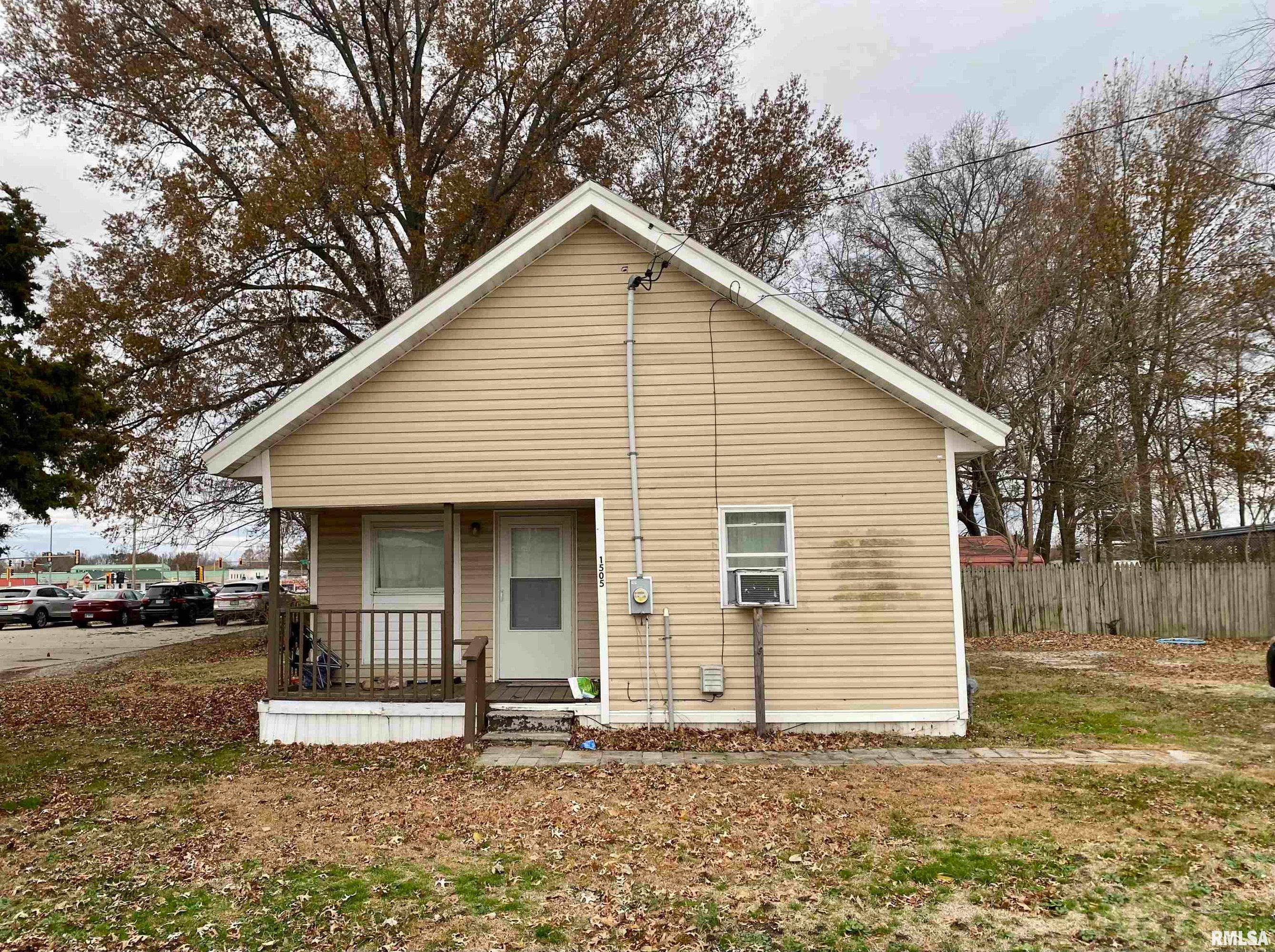 1505 Scottsboro Rd, Marion, IL 62959