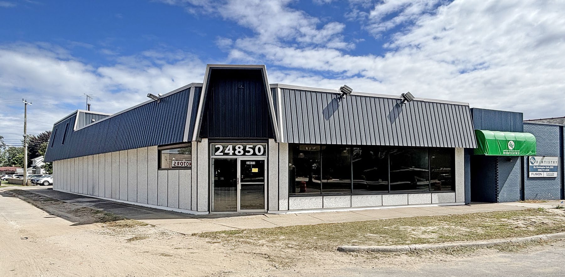 24850 Gratiot Ave, Eastpointe, MI 48021