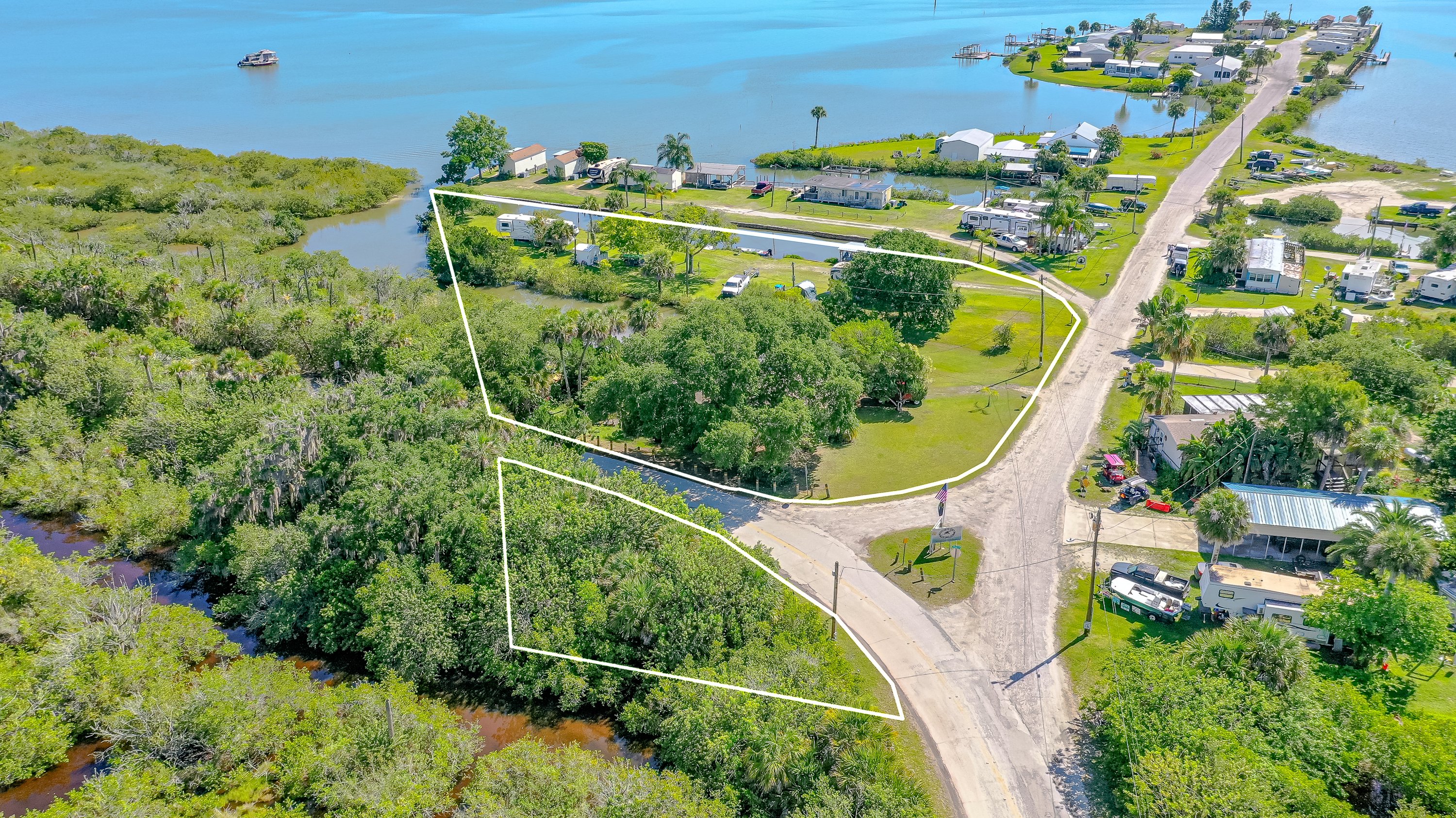 416 E Halifax Ave, Oak Hill, FL 32759