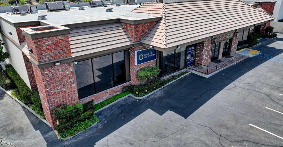 1530 W Whittier Blvd, La Habra, CA 90631