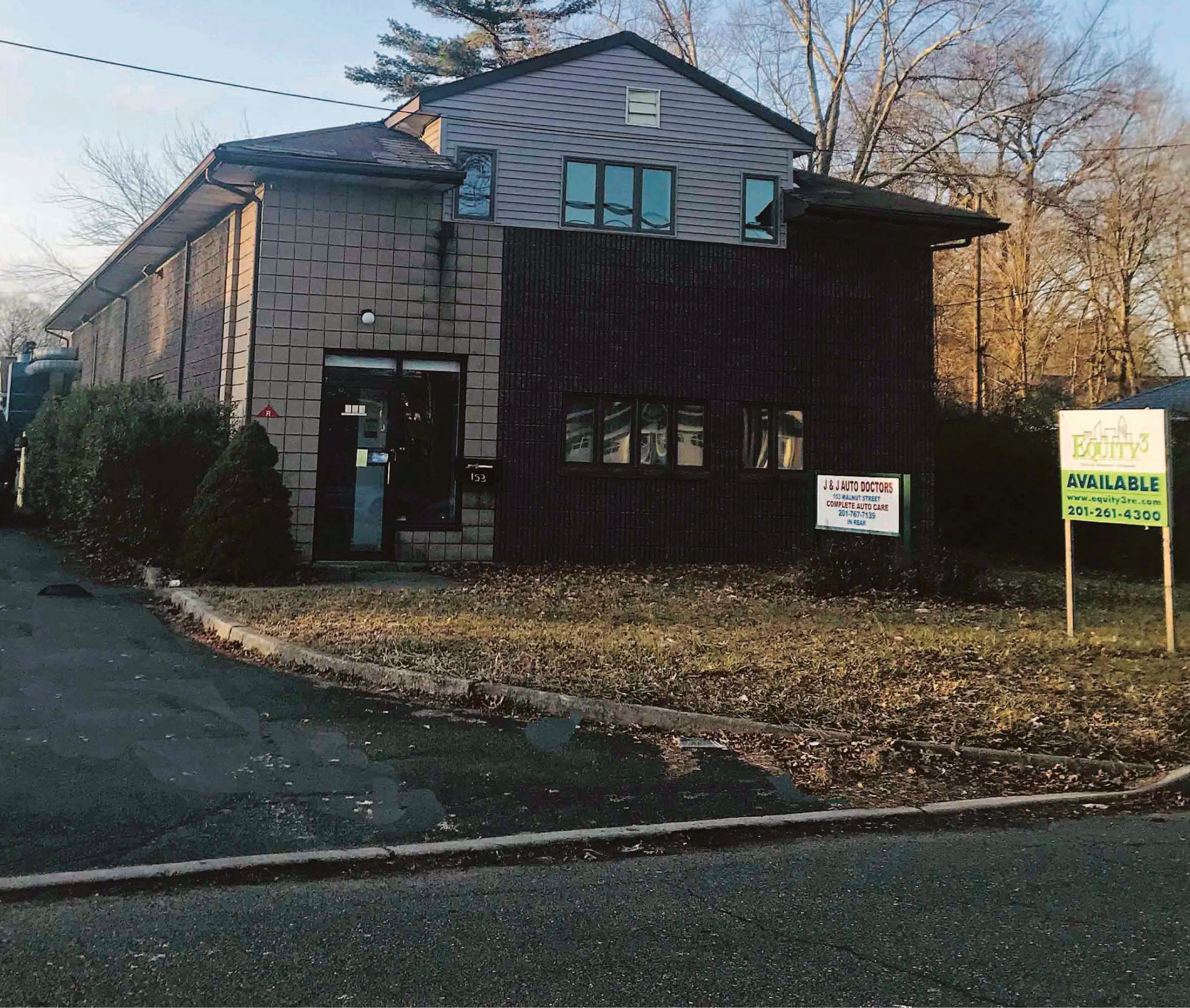 153 Walnut St, Northvale, NJ 07647