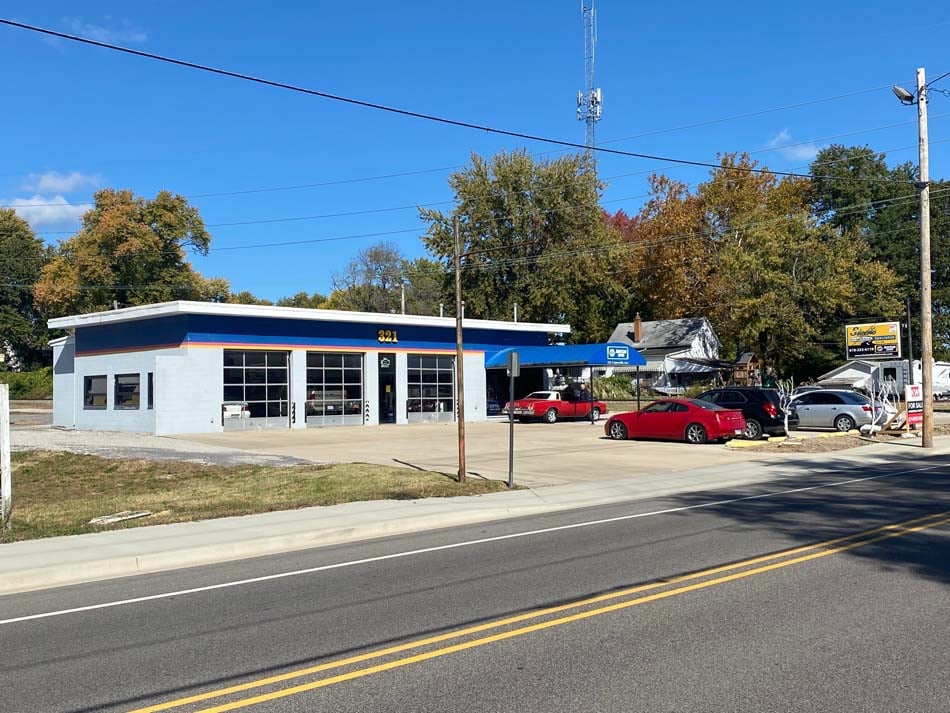 321 Centreville Ave, Belleville, IL 62220
