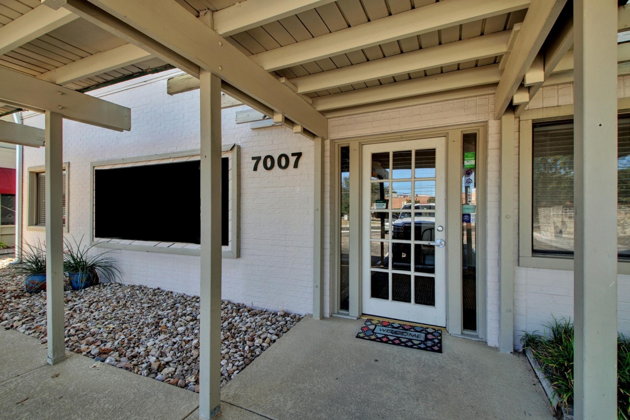 7007 Hart Ln, Austin, TX 78731