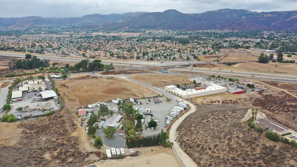 34790 Frederick St, Wildomar, CA 92595
