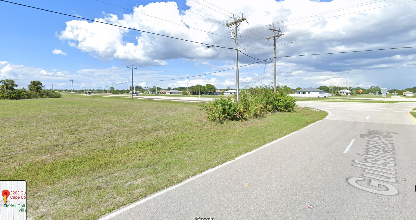 3203 Gulfstream Pkwy, Cape Coral, FL 33993