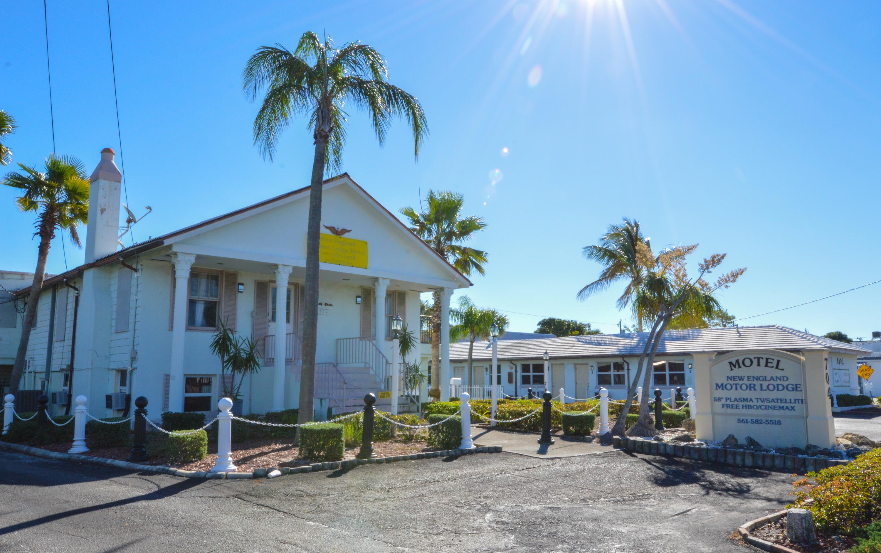 704 N Dixie Hwy, Lantana, FL 33462