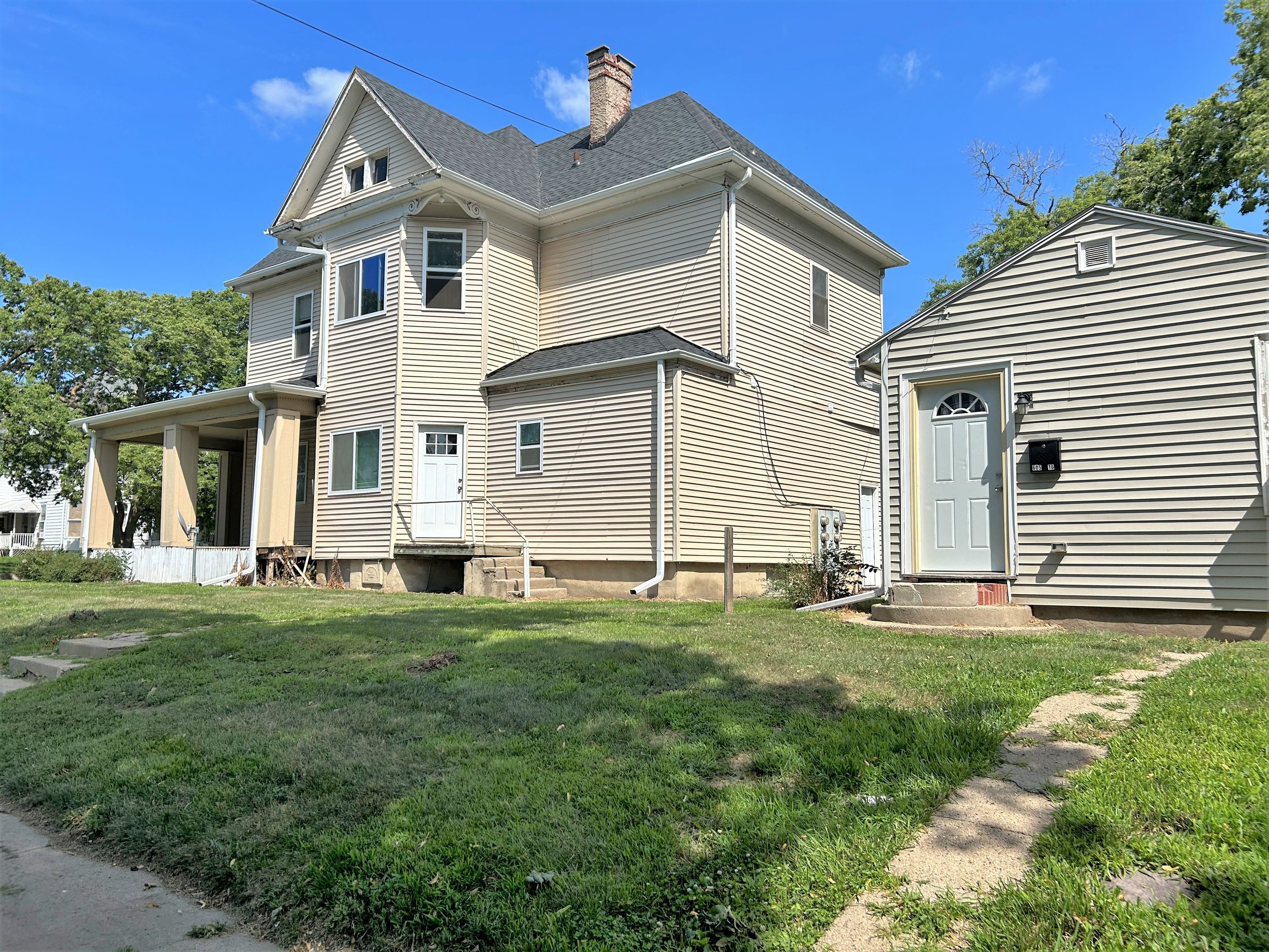 1600 Nebraska St, Sioux City, IA 51105