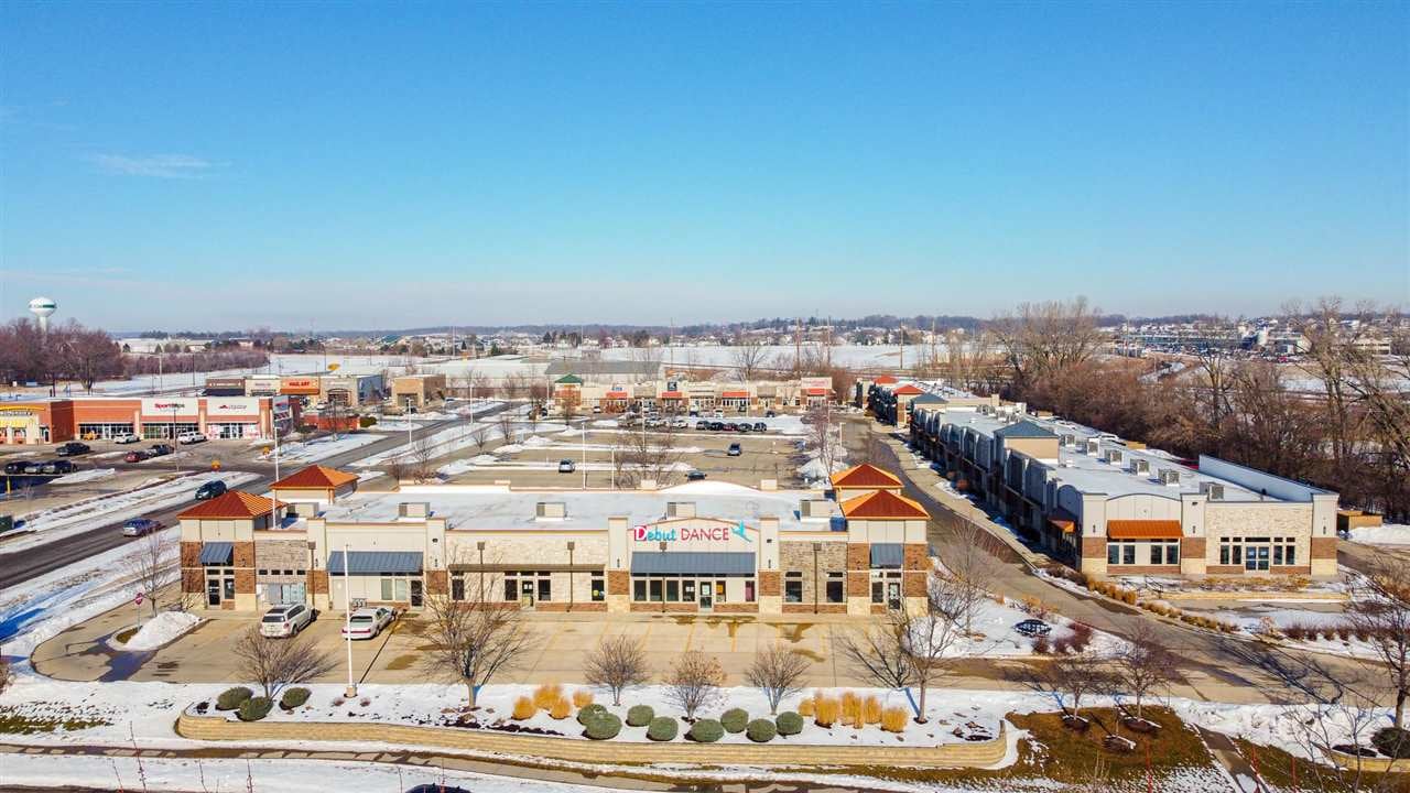 723 Pacha Pkwy, North Liberty, IA 52317