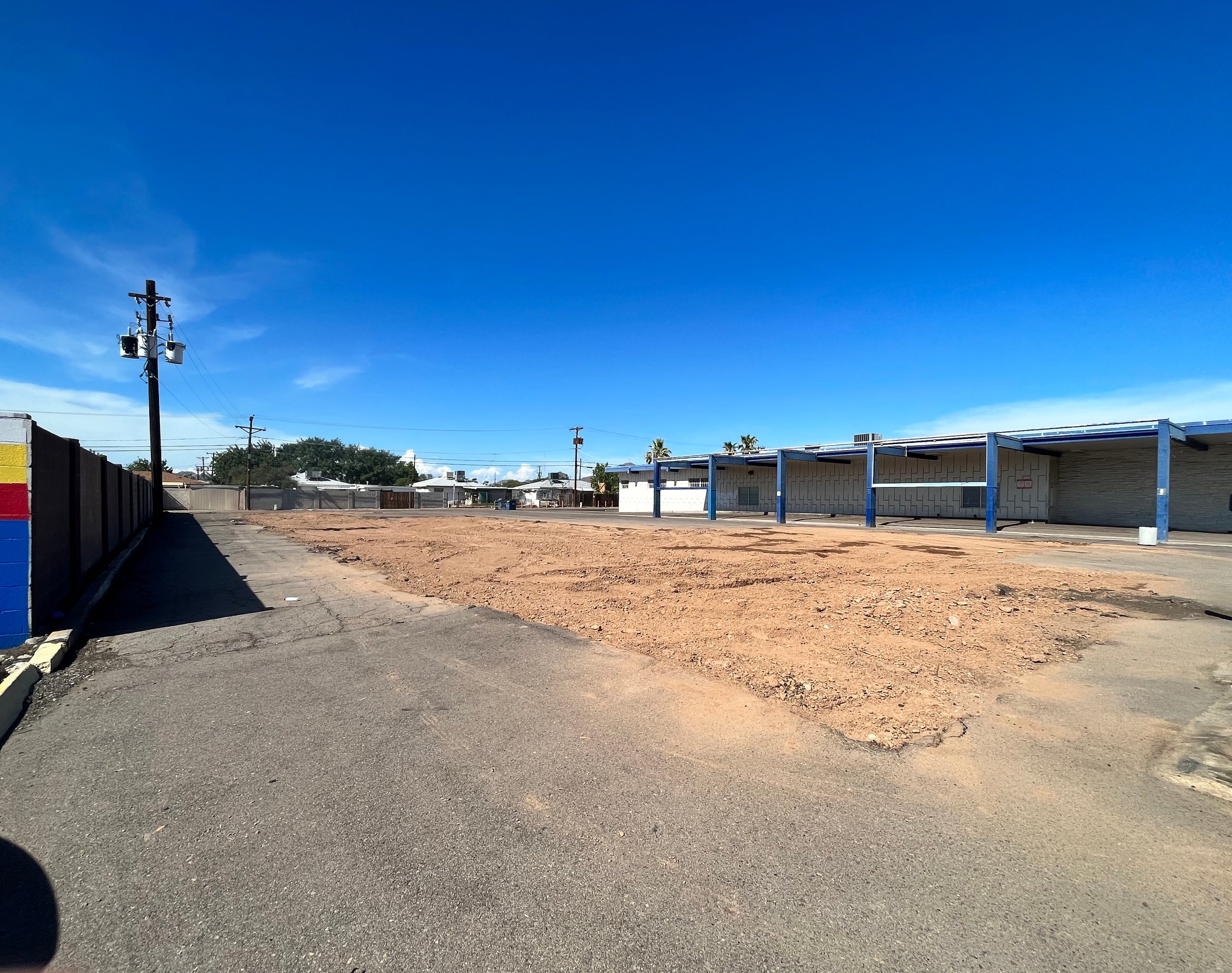 3232 E Mcdowell Rd, Phoenix, AZ 85008