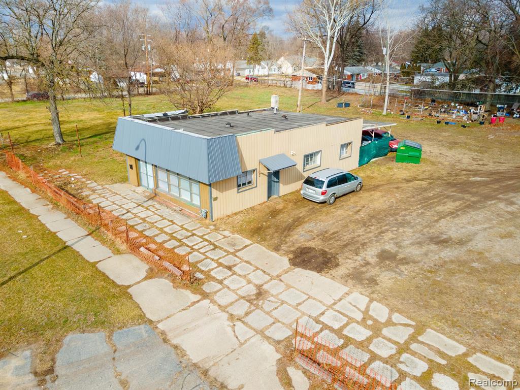 28616 Warren Rd, Westland, MI 48185