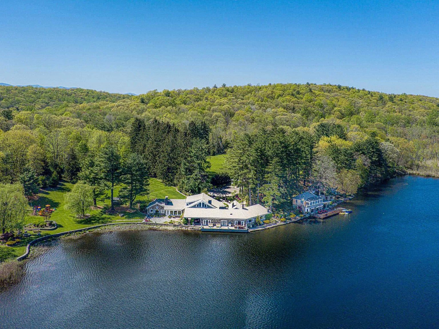 201 Swartekill Rd, Highland, NY 12528