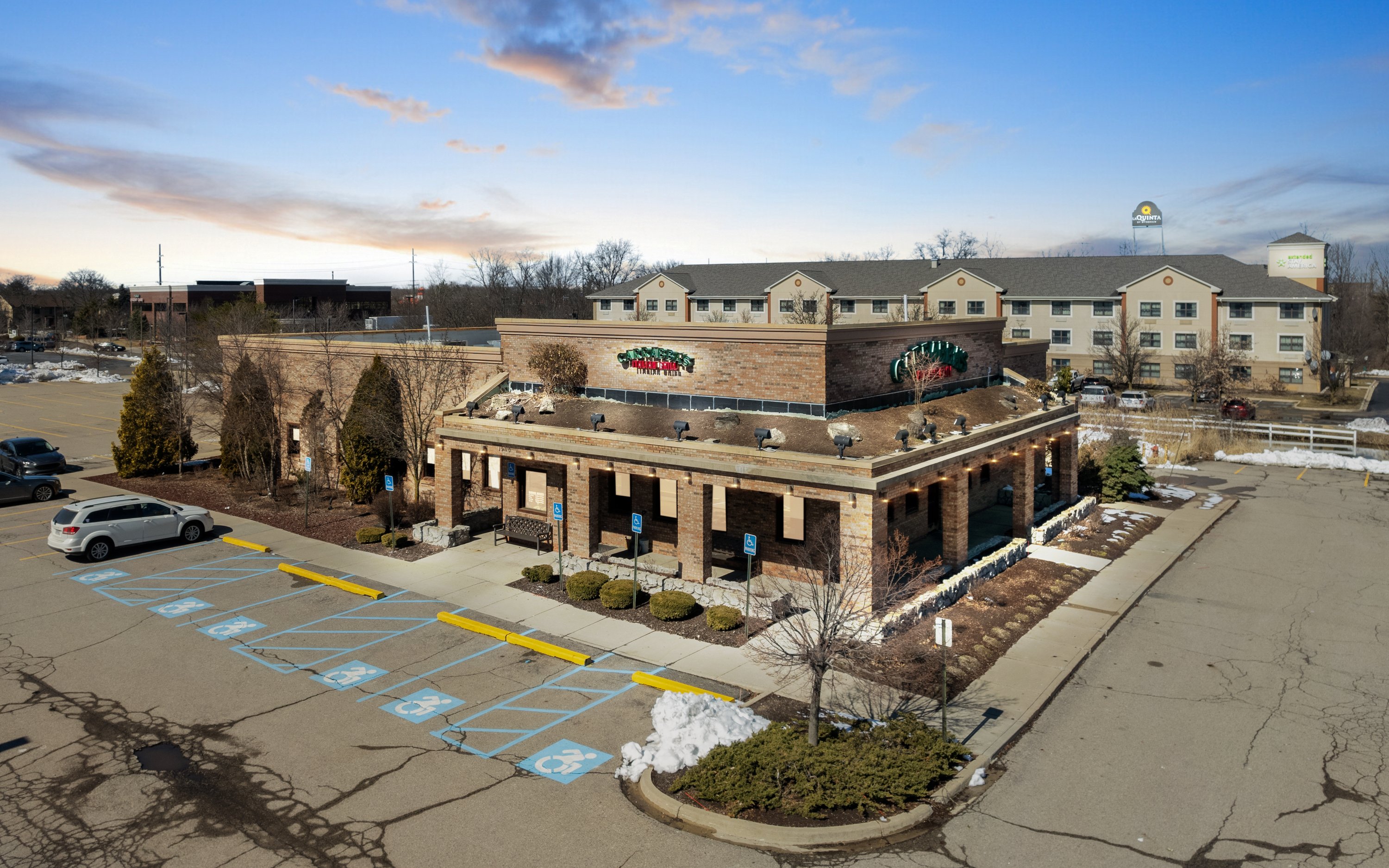 1900 N Haggerty Rd, Canton, MI 48187