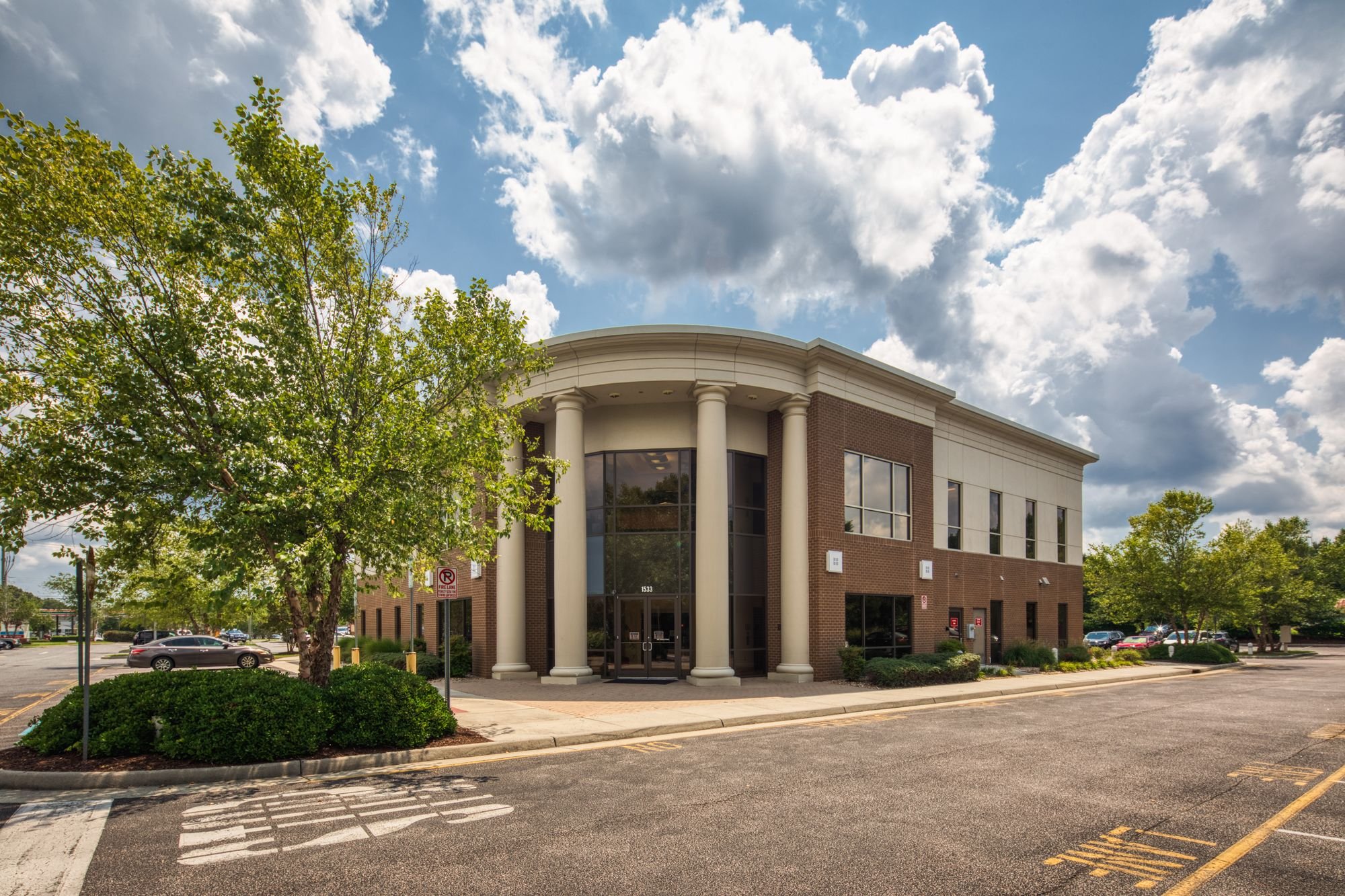 1533 Volvo Pkwy, Chesapeake, VA 23320