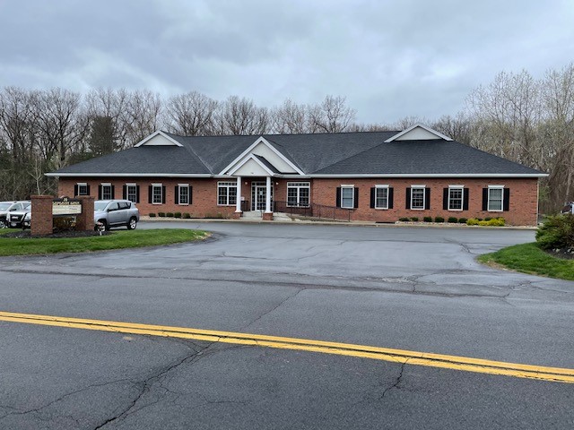 14 Corporate Dr, Halfmoon, NY 12065