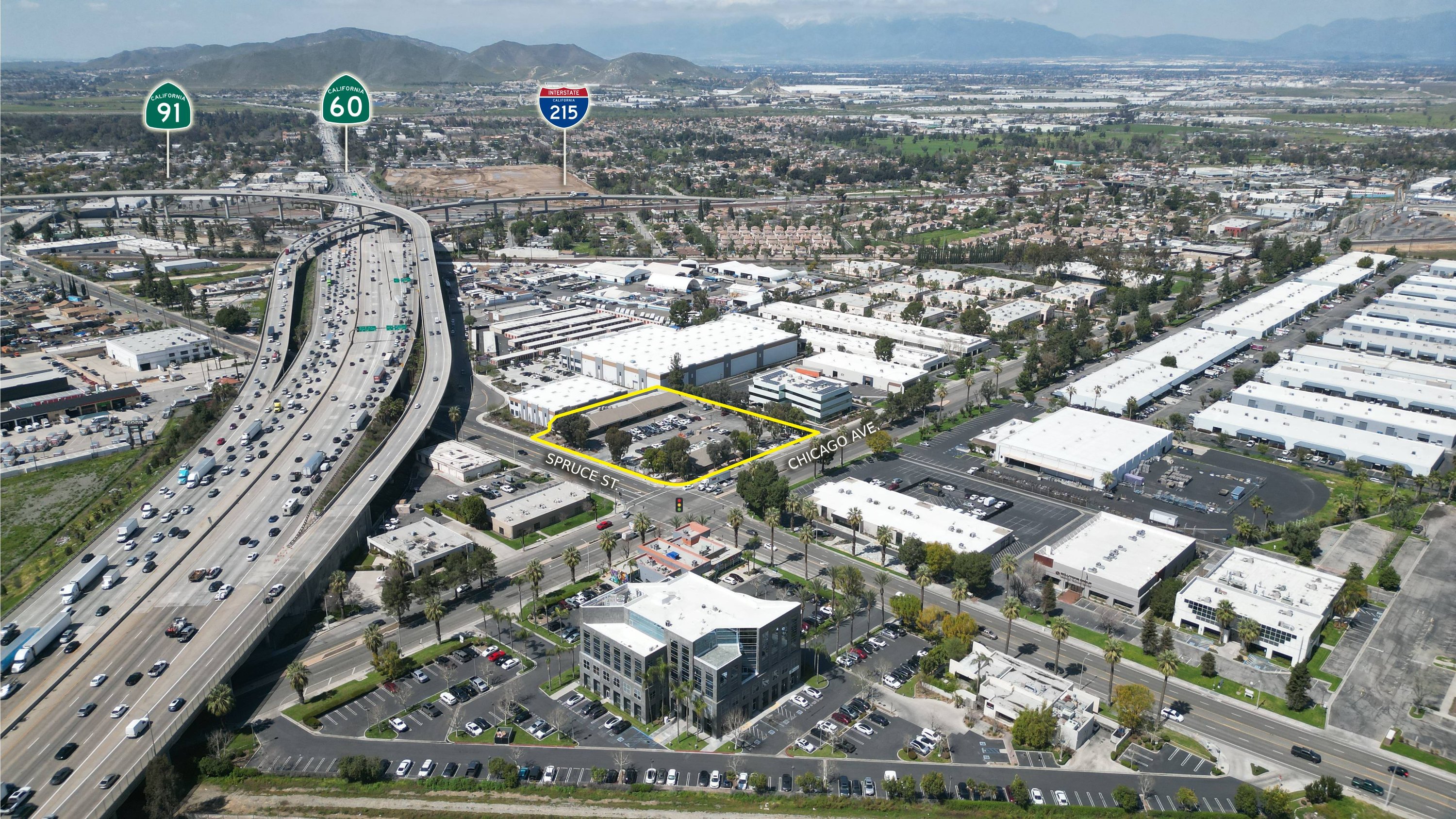 1725 Spruce St, Riverside, CA 92507