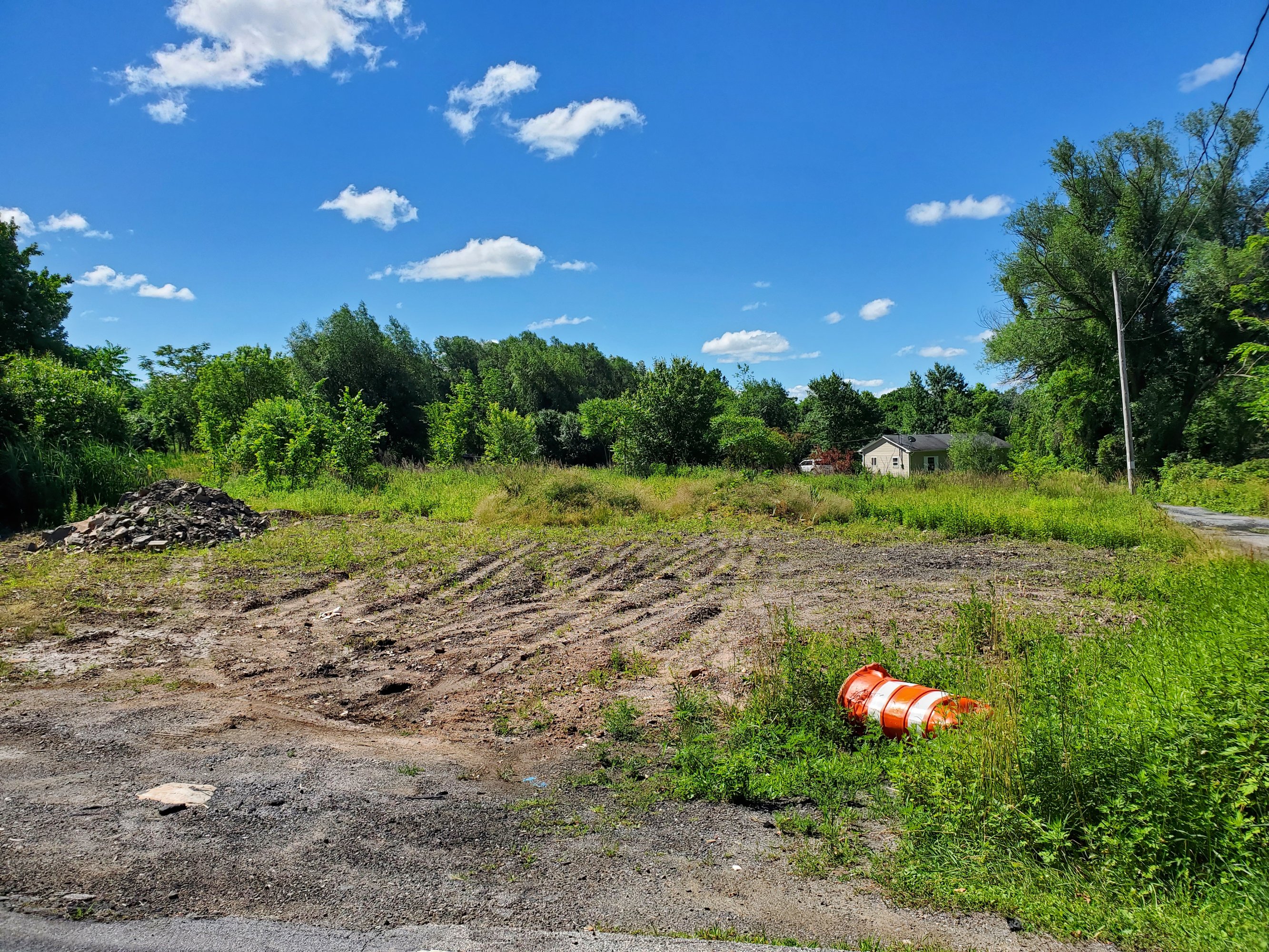 8 Airport Rd, Middletown, NY 10940