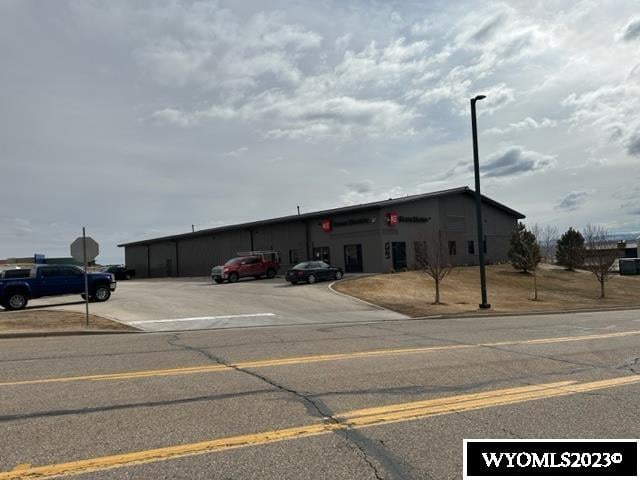 1321 Wilkins Cir, Casper, WY 82601-1335