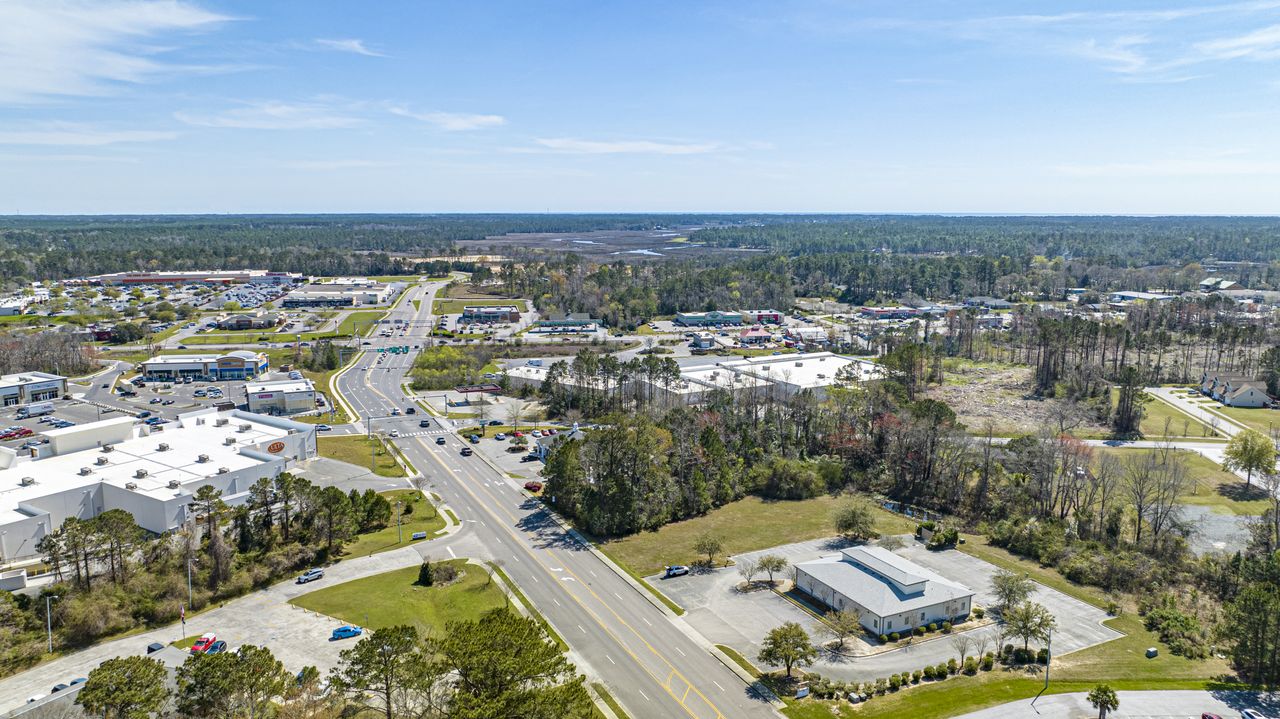 204 Smith Ave, Shallotte, NC 28470