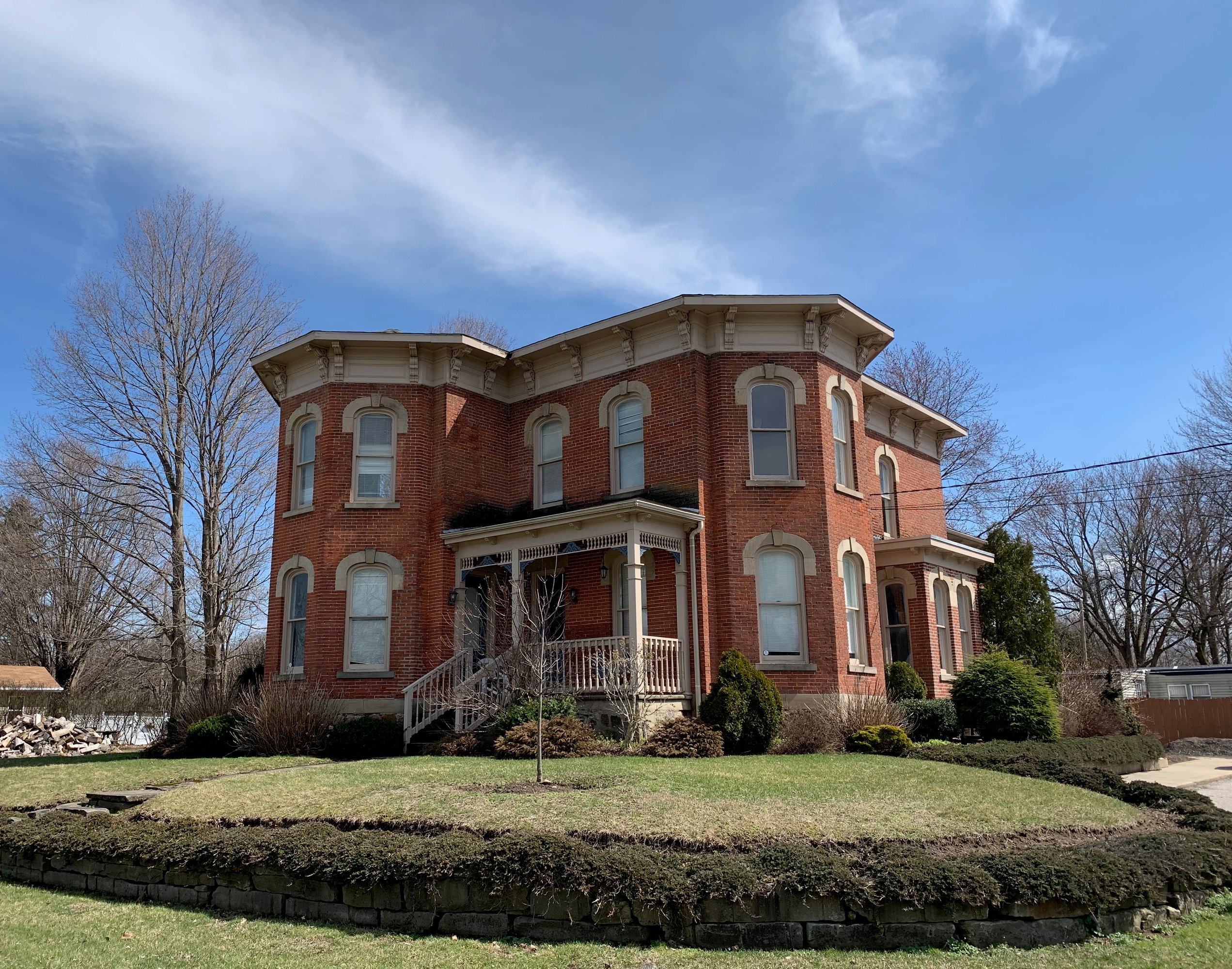 4546 N Ridge Rd E, Geneva, OH 44041