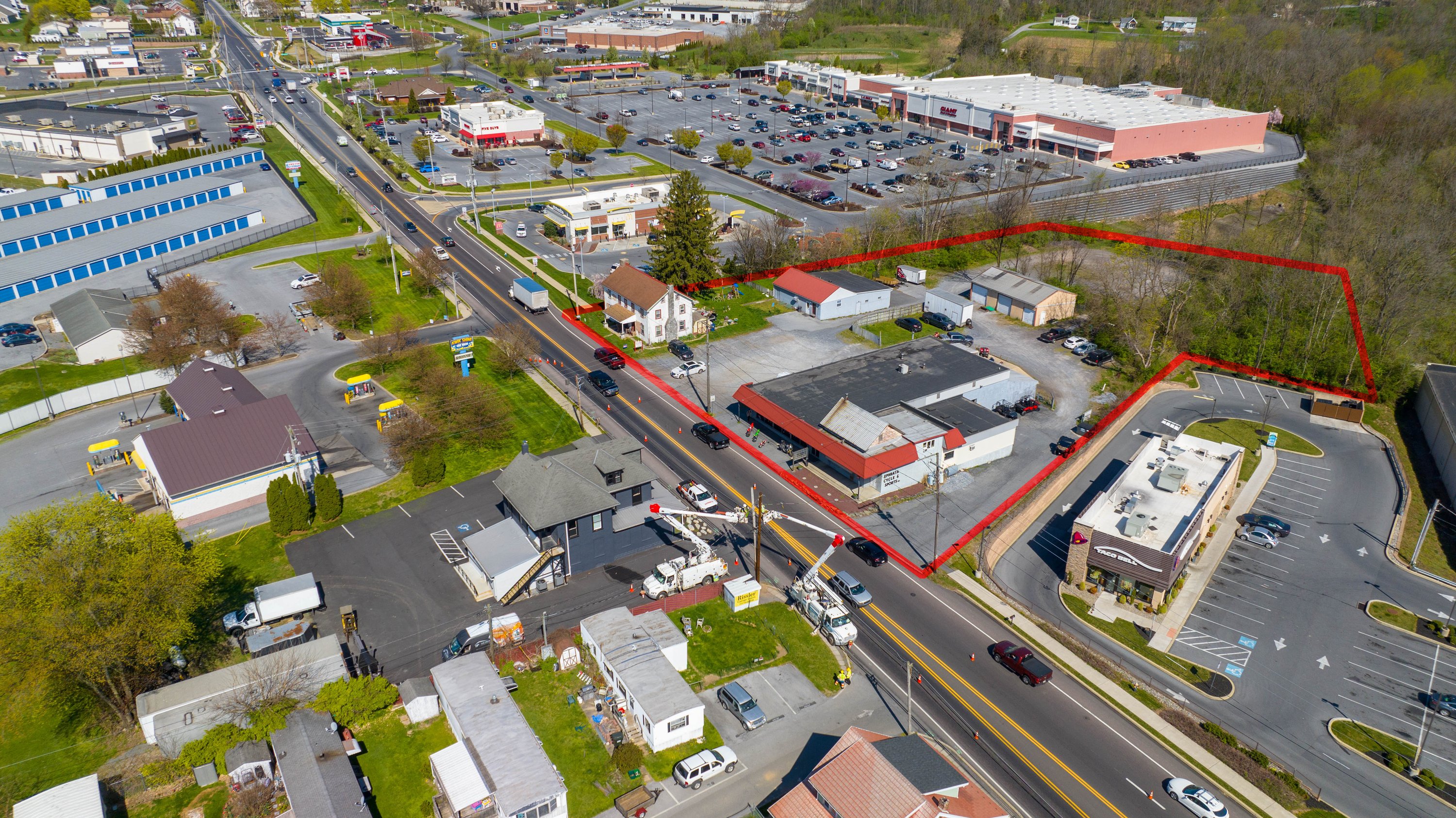 872 E Main St, Ephrata, PA 17522