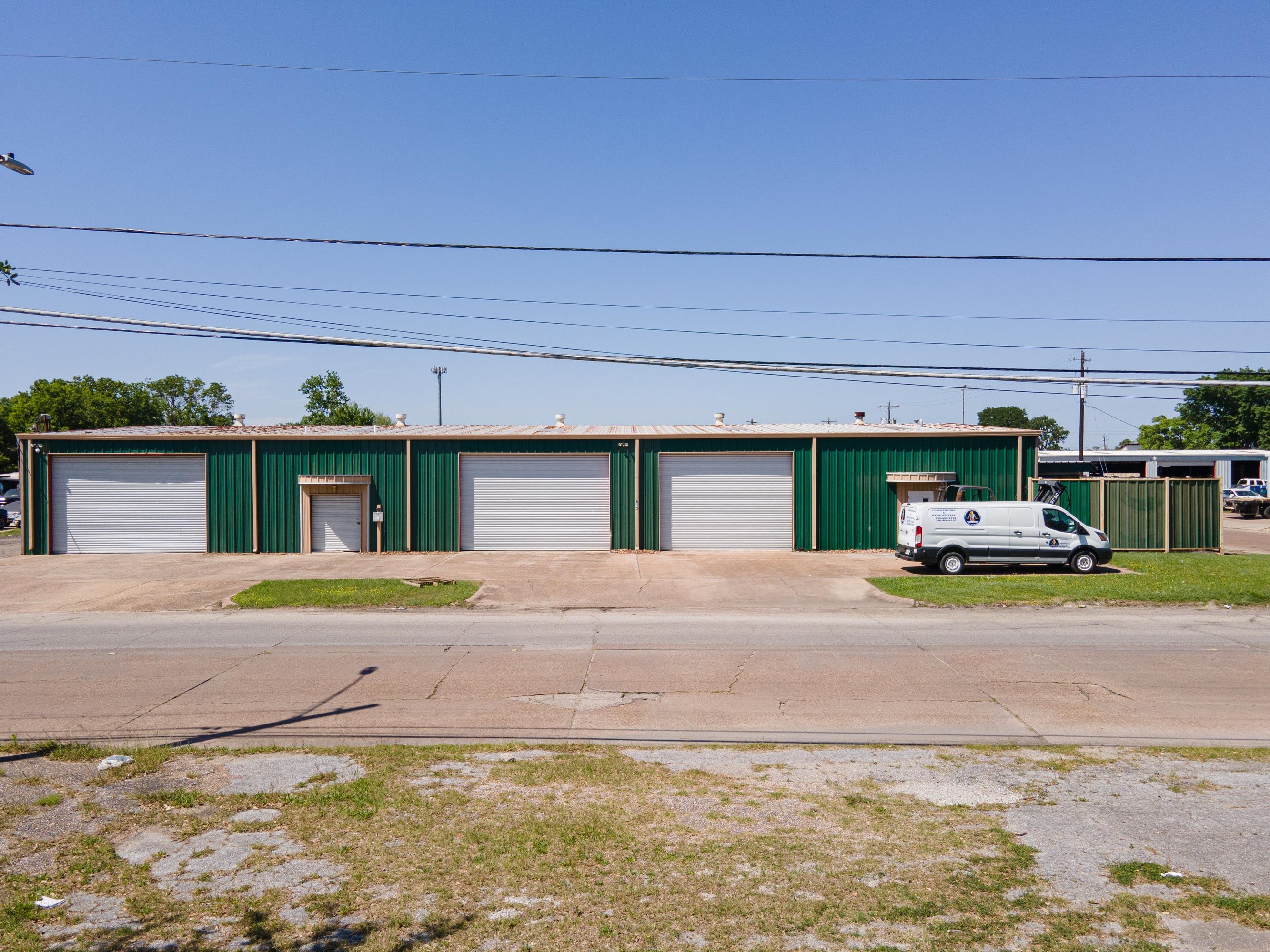 613 Houston Ave, Pasadena, TX 77502