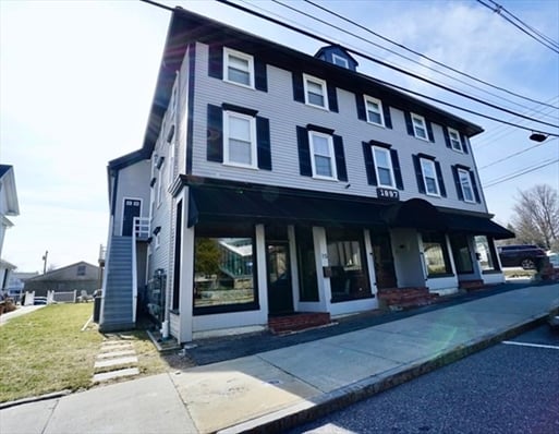 11-15 Bird St, Foxborough, MA 02035