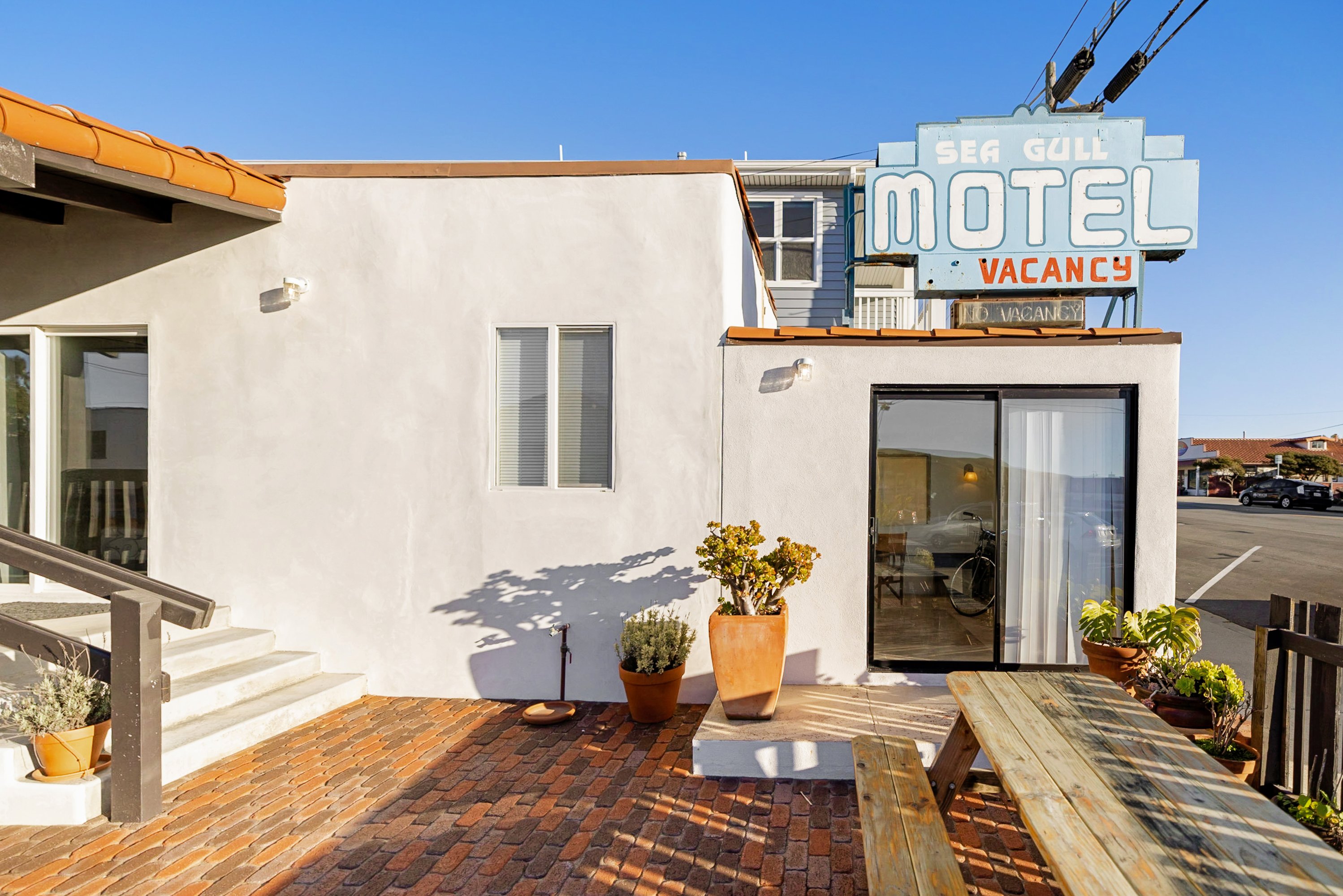 51 S Ocean Ave, Cayucos, CA 93430
