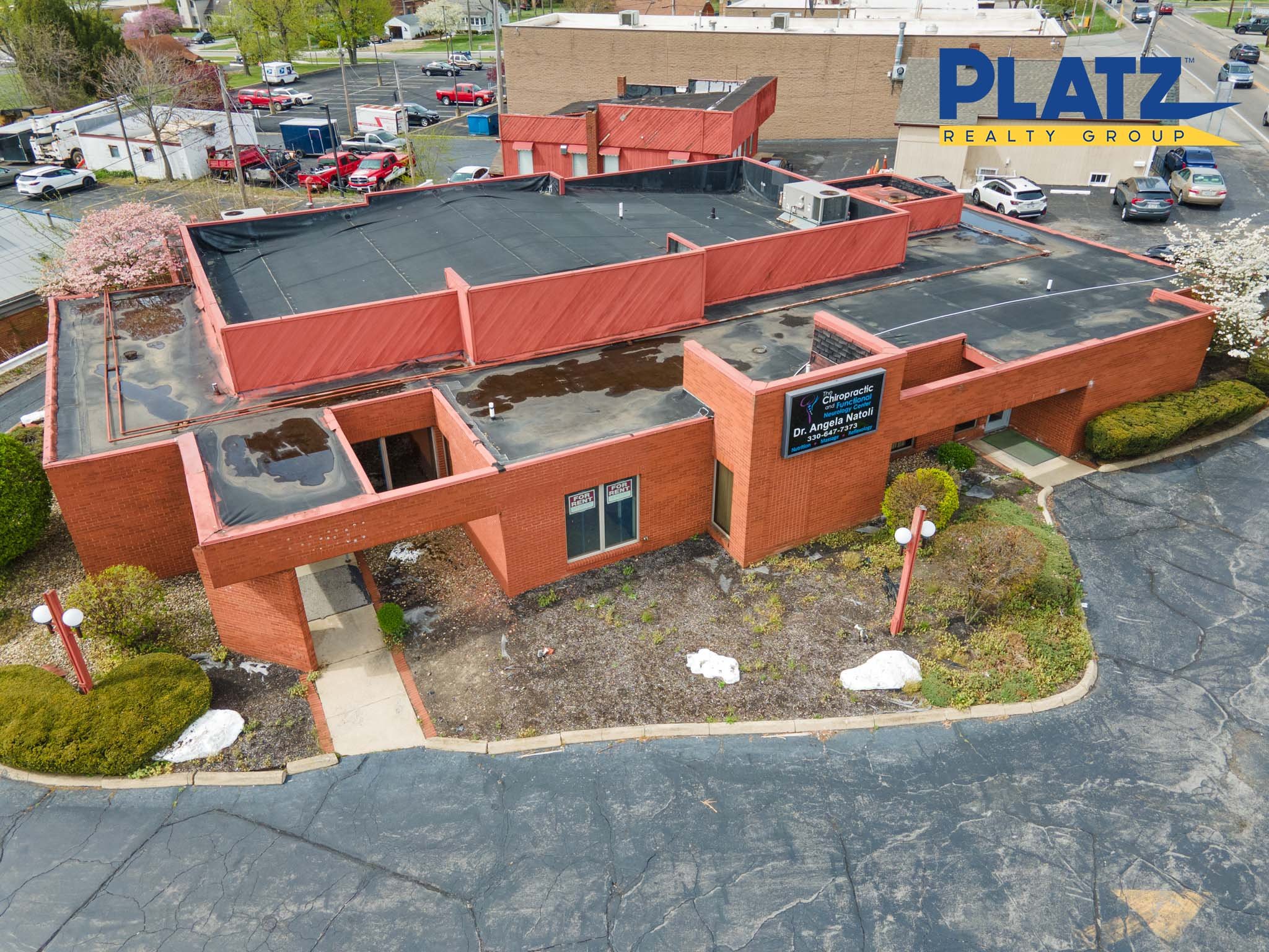 8345 East Market St, Howland, OH 44484