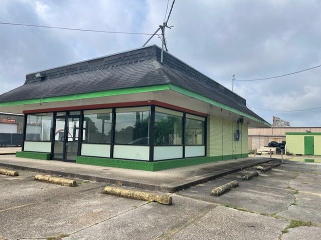 7100 Downman Rd, New Orleans, LA 70126