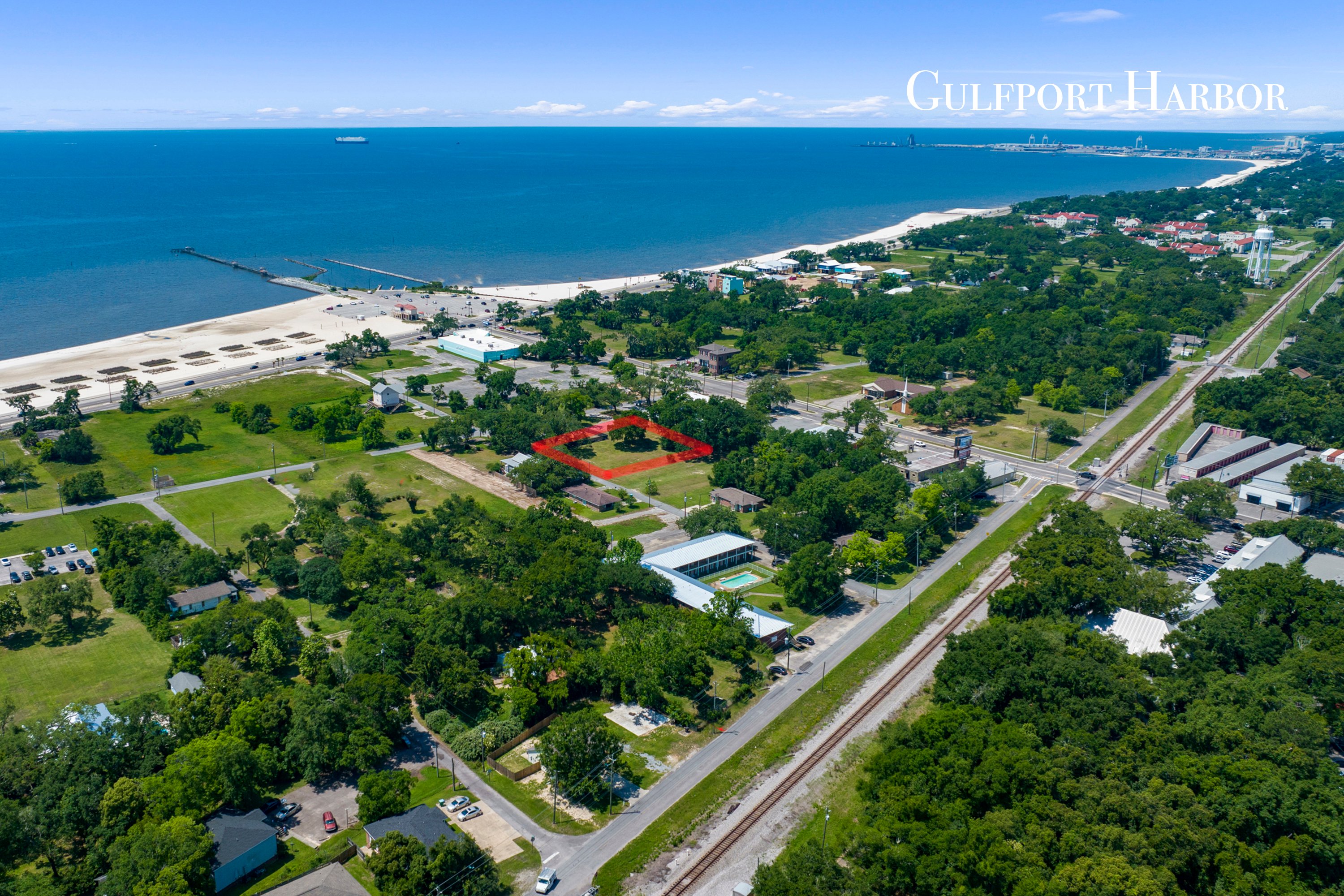 207 Palmetto Ln, Gulfport, MS 39507