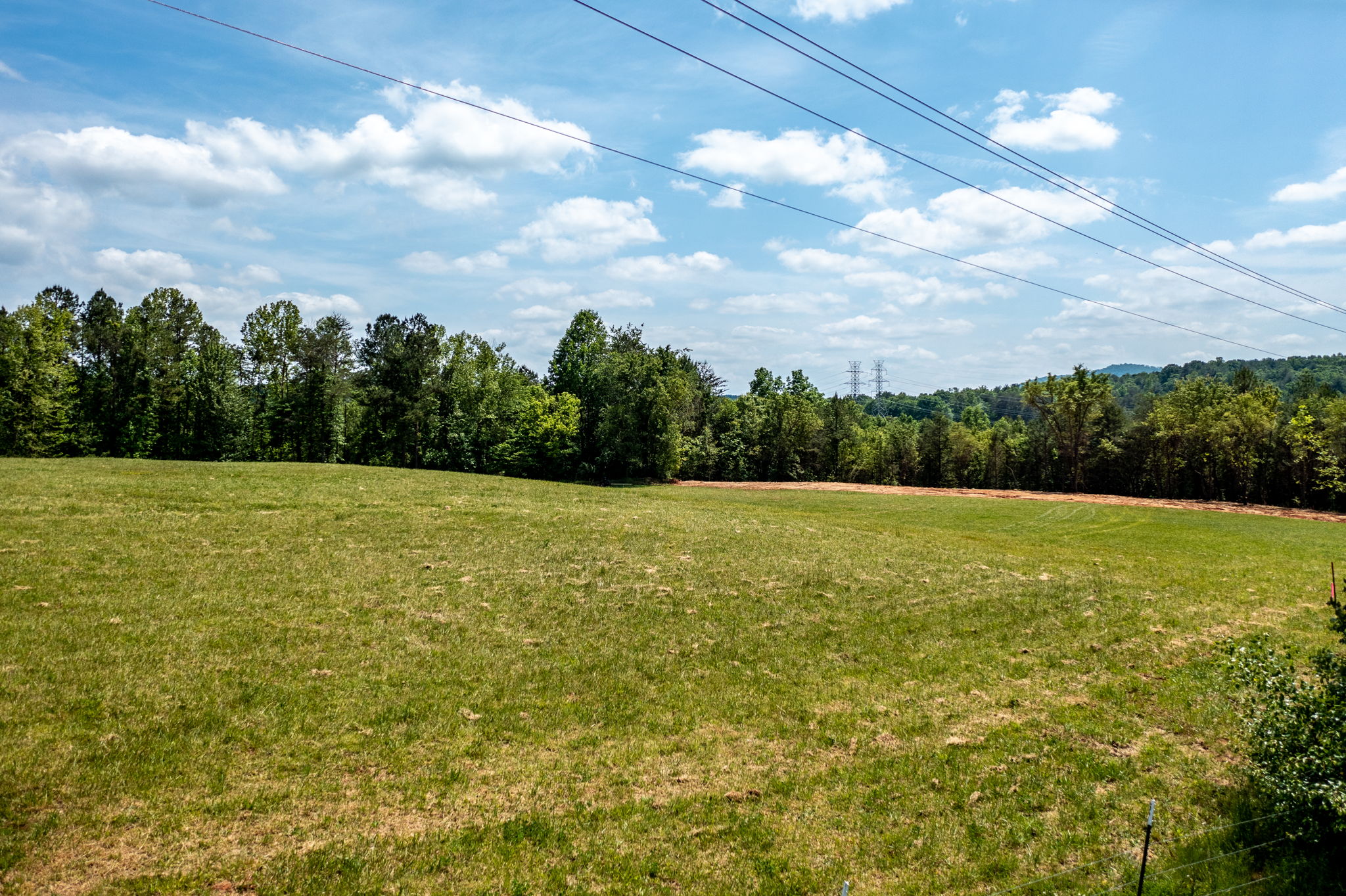 1998 Old Shelby Rd, Hickory, NC 28602