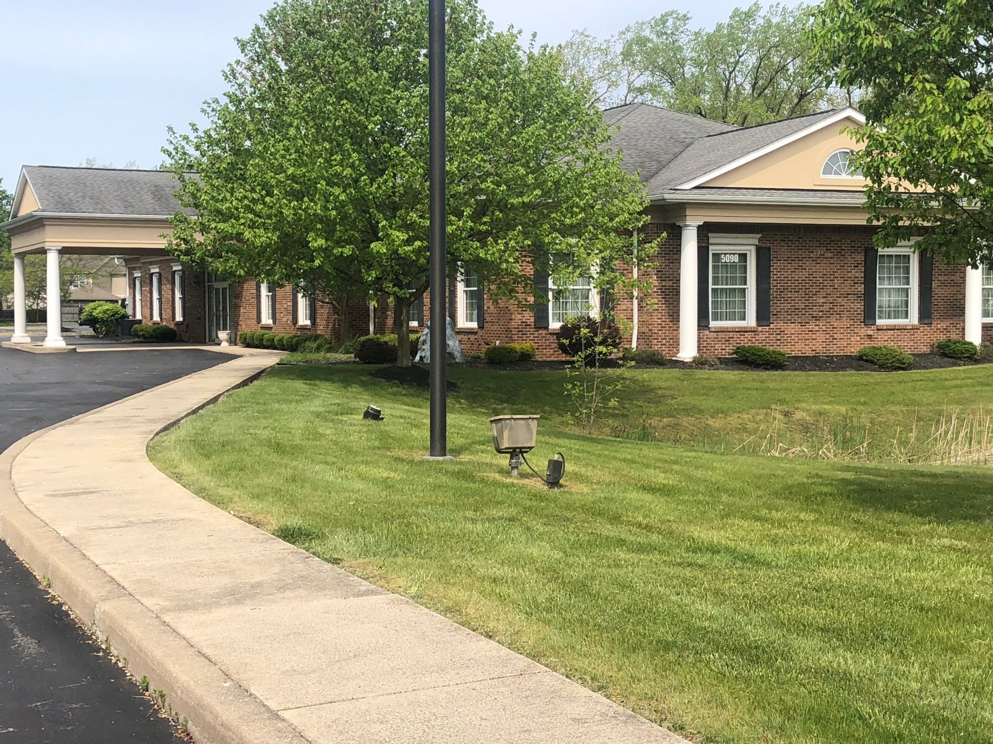 5090 Transit Rd, Depew, NY 14043